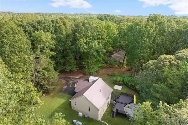 105 Holcomb RD, Dawsonville, GA 30534