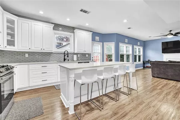 4950 Saddle Bridge LN, Alpharetta, GA 30022