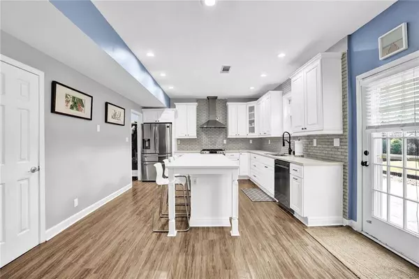 4950 Saddle Bridge LN, Alpharetta, GA 30022