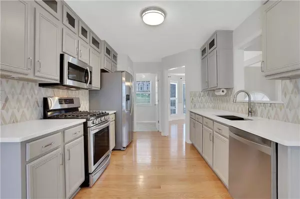 207 Amaranth CT, Ball Ground, GA 30107