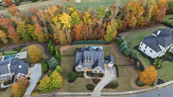 1021 Summit View Ln, Alpharetta, GA 30004-5888