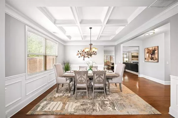 149 Manor LN, Woodstock, GA 30188