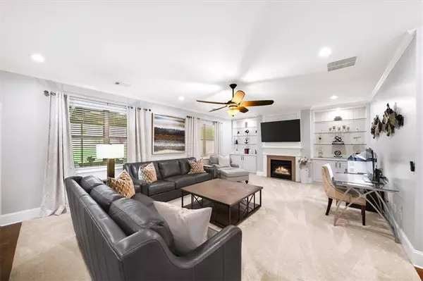 149 Manor LN, Woodstock, GA 30188