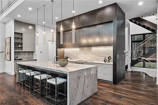 19 Spruell Springs RD NE, Atlanta, GA 30342