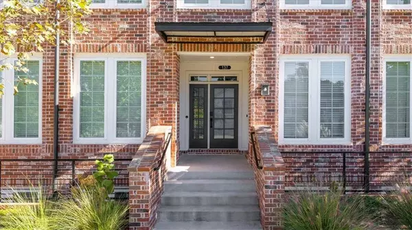 137 Devore RD #210, Alpharetta, GA 30009