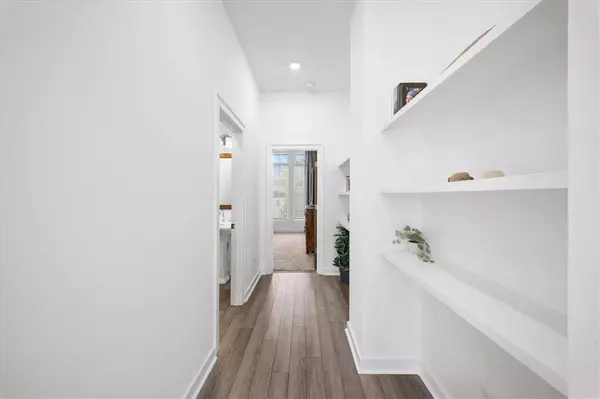 137 Devore RD #210, Alpharetta, GA 30009