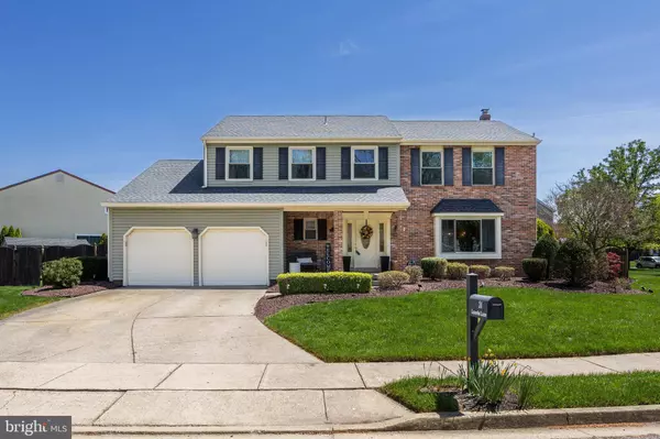 24 LANCELOT LA, Mount Laurel, NJ 08054