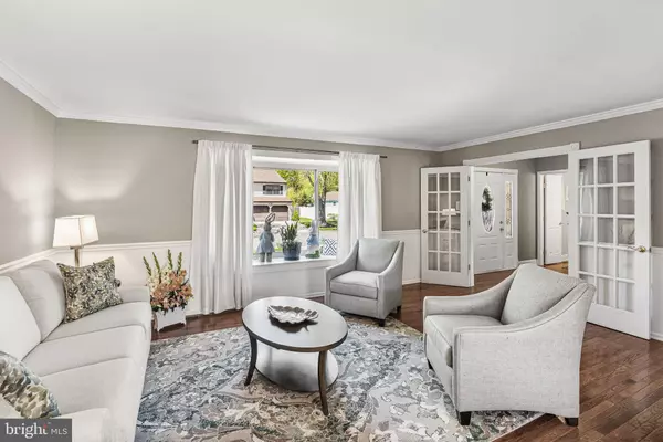 24 LANCELOT LA, Mount Laurel, NJ 08054