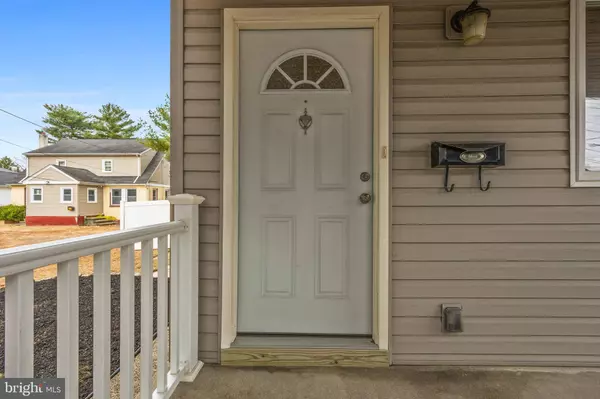 501 W EVESHAM RD, Runnemede, NJ 08078