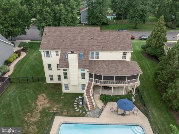 154 PREAKNESS DR, Mount Laurel, NJ 08054