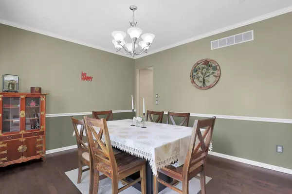 2221 Orangelake Drive, Lewis Center, OH 43035