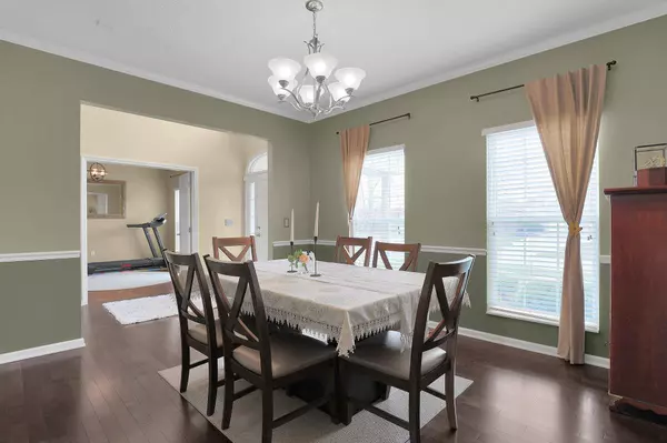 2221 Orangelake Drive, Lewis Center, OH 43035