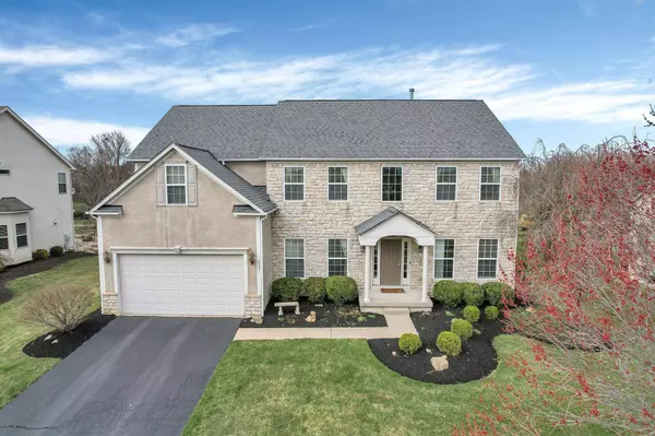 2221 Orangelake Drive, Lewis Center, OH 43035