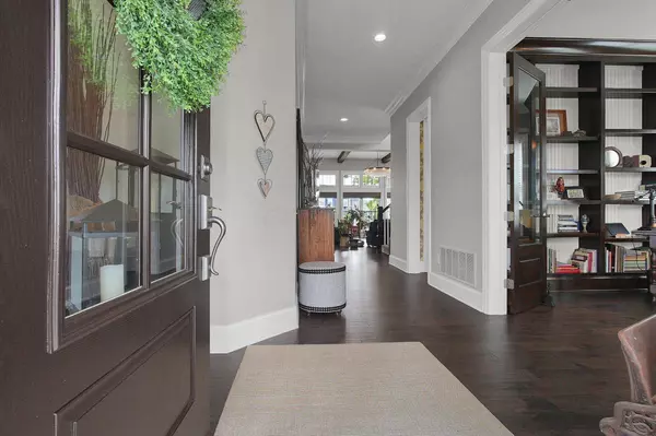 7211 Craigens Court, Plain City, OH 43064