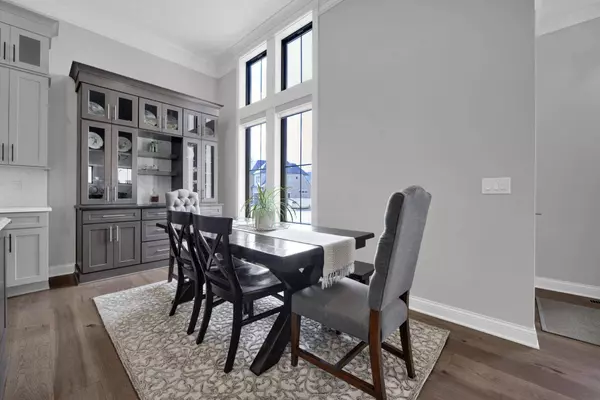 170 Barrington Place, Powell, OH 43065