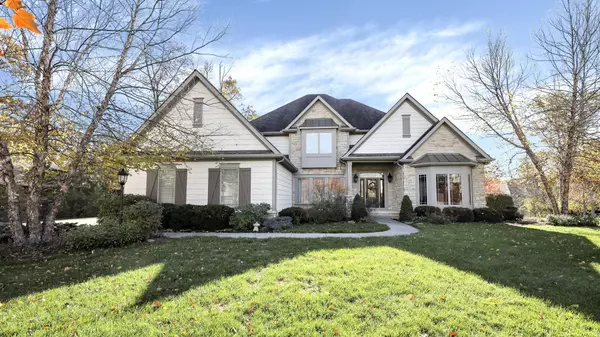 1551 Riverwood Ln, Powell, OH 43065-6103