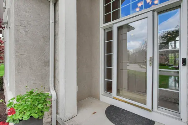 80 Timberknoll Loop, Powell, OH 43065