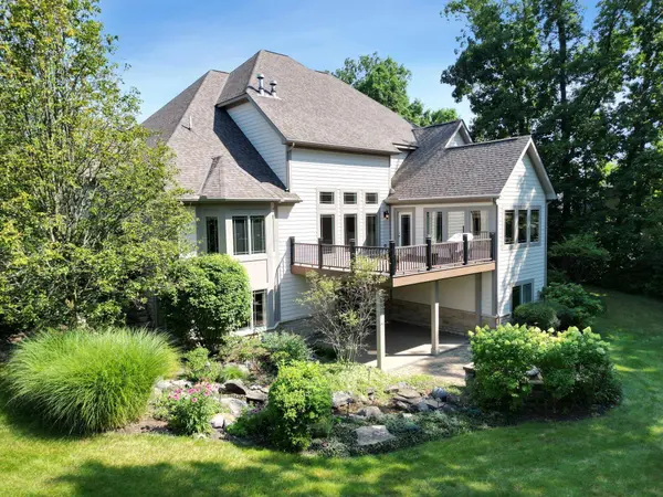 1551 Riverwood Lane, Powell, OH 43065