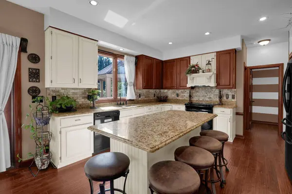 10415 Woodburn Drive, Powell, OH 43065