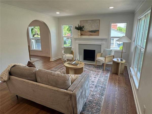 6724 Laurel ST, Raytown, MO 64133