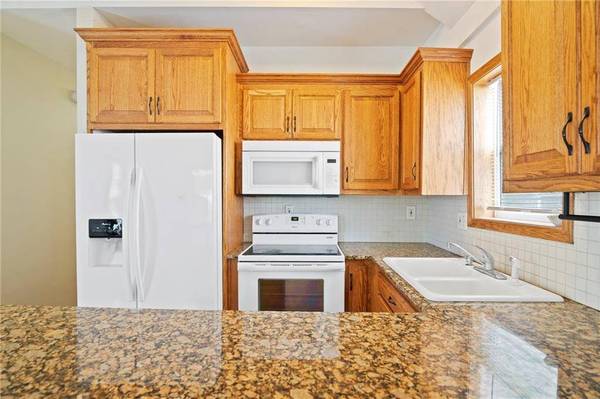 4408 State Line RD, Kansas City, KS 66103