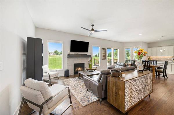 4417 N 142nd ST, Basehor, KS 66007