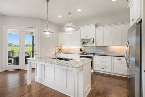 4417 N 142nd ST, Basehor, KS 66007