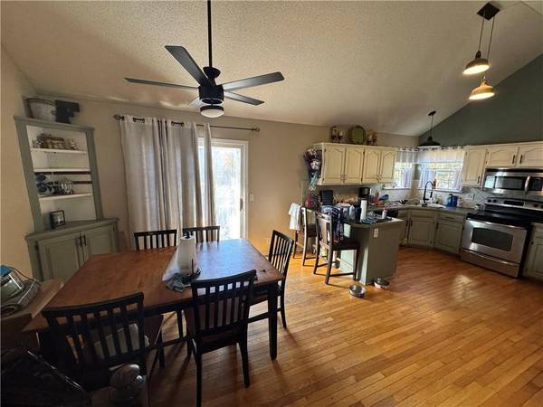 16122 S Cole ST, Olathe, KS 66062