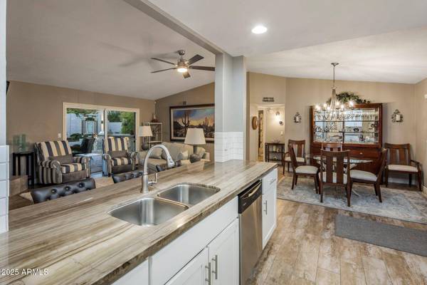 5802 E GELDING Drive, Scottsdale, AZ 85254