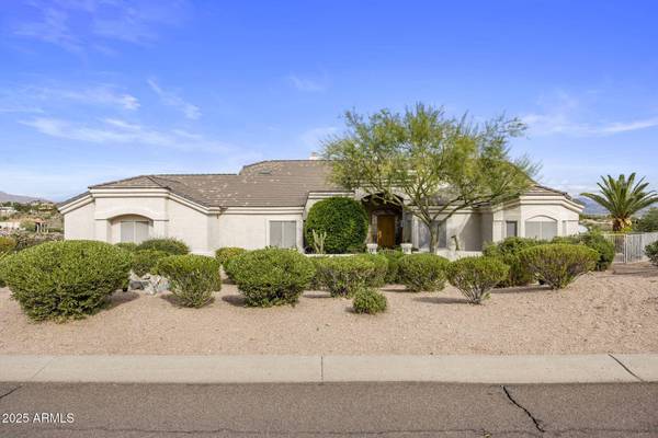 16148 E EMERALD Drive, Fountain Hills, AZ 85268