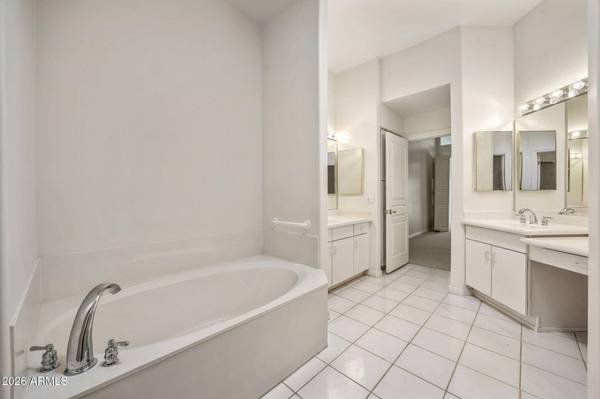 8352 E LAS ESTANCIAS Street, Scottsdale, AZ 85250