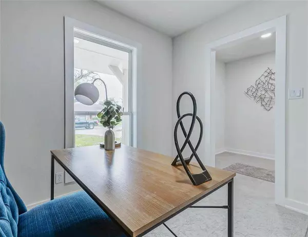 5226 Sanford RD, Houston, TX 77035