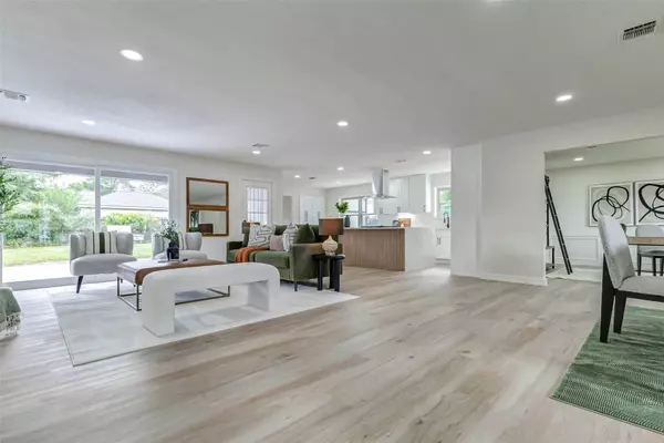 9923 Emnora LN, Houston, TX 77080