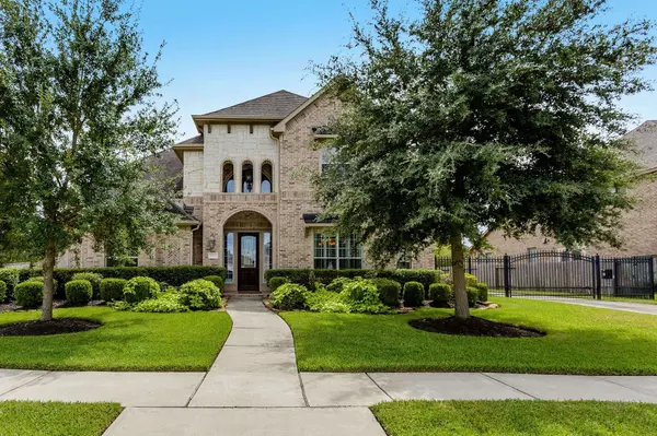 12402 Page Crest LN, Pearland, TX 77584