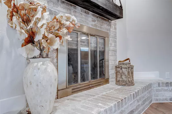 15706 Dunmoor DR, Houston, TX 77059