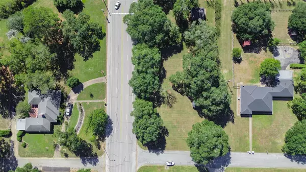 6,7,8 11TH Street, Waller, TX 77445