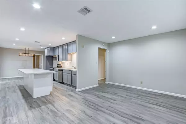 7531 Dixie DR, Houston, TX 77087