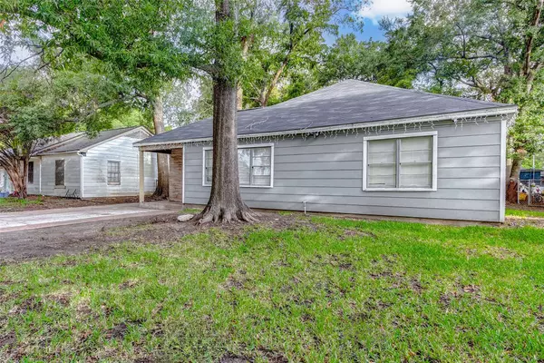 7531 Dixie DR, Houston, TX 77087