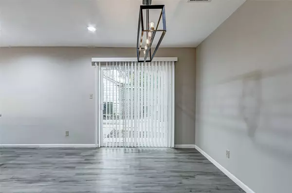 7531 Dixie DR, Houston, TX 77087