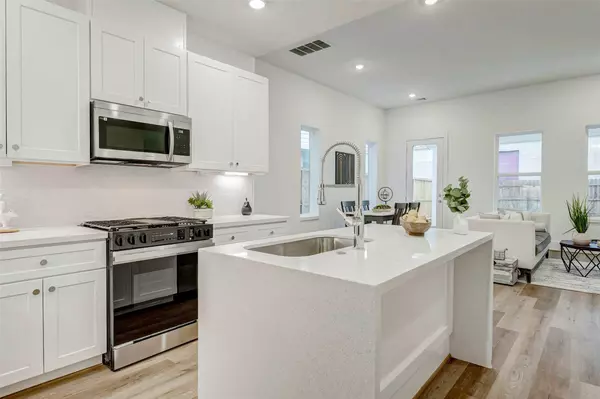 5614 Bertellis LN, Houston, TX 77091