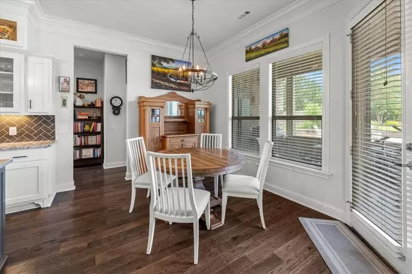 206 Torrance Dr, Cave Springs, AR 72718