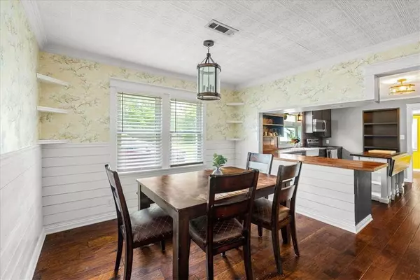 2500 Center St, Fayetteville, AR 72701