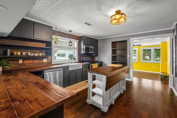 2500 Center St, Fayetteville, AR 72701