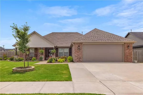 65 E Loveland Loop, Farmington, AR 72730