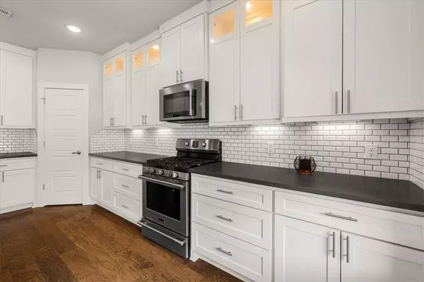 5208 S Brookmere St, Rogers, AR 72758