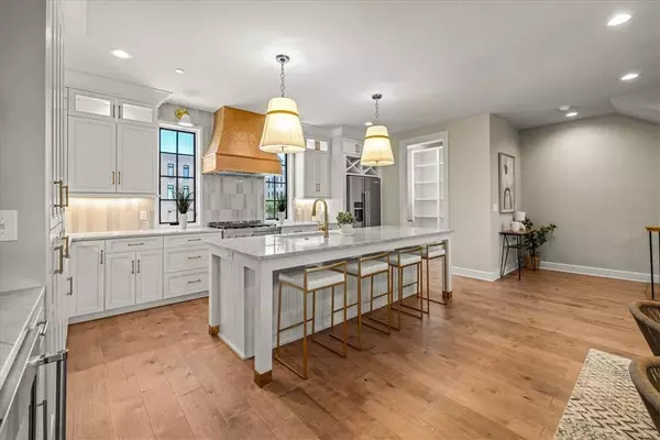 3923 S Champions Drive, Rogers, AR 72758