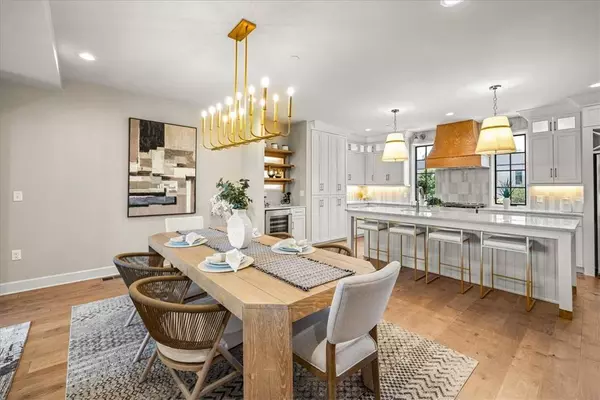 3923 S Champions Drive, Rogers, AR 72758