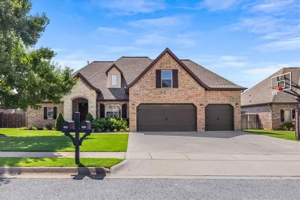 6500 35th St, Rogers, AR 72758