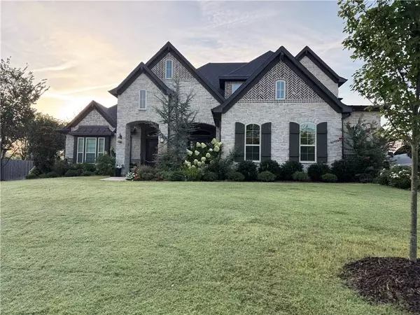 404 Torrance Dr, Cave Springs, AR 72718