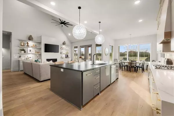 4304 Exeter Dr, Rogers, AR 72758